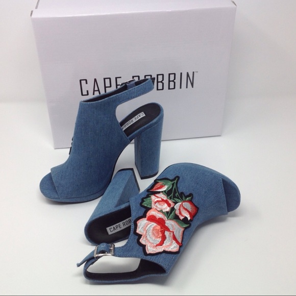 Cape Robbin Floral Embroidery Booties - Picture 2 of 8